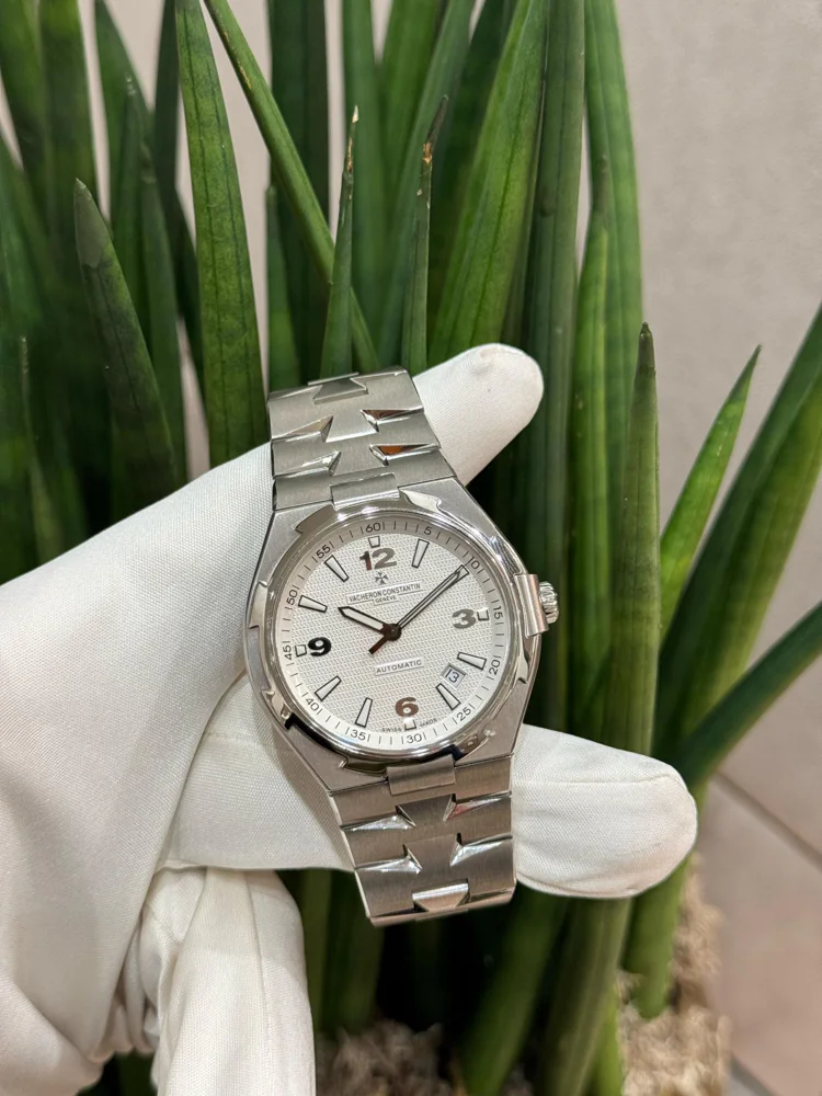 Vacheron Constantin Overseas 47040/B01A-9093